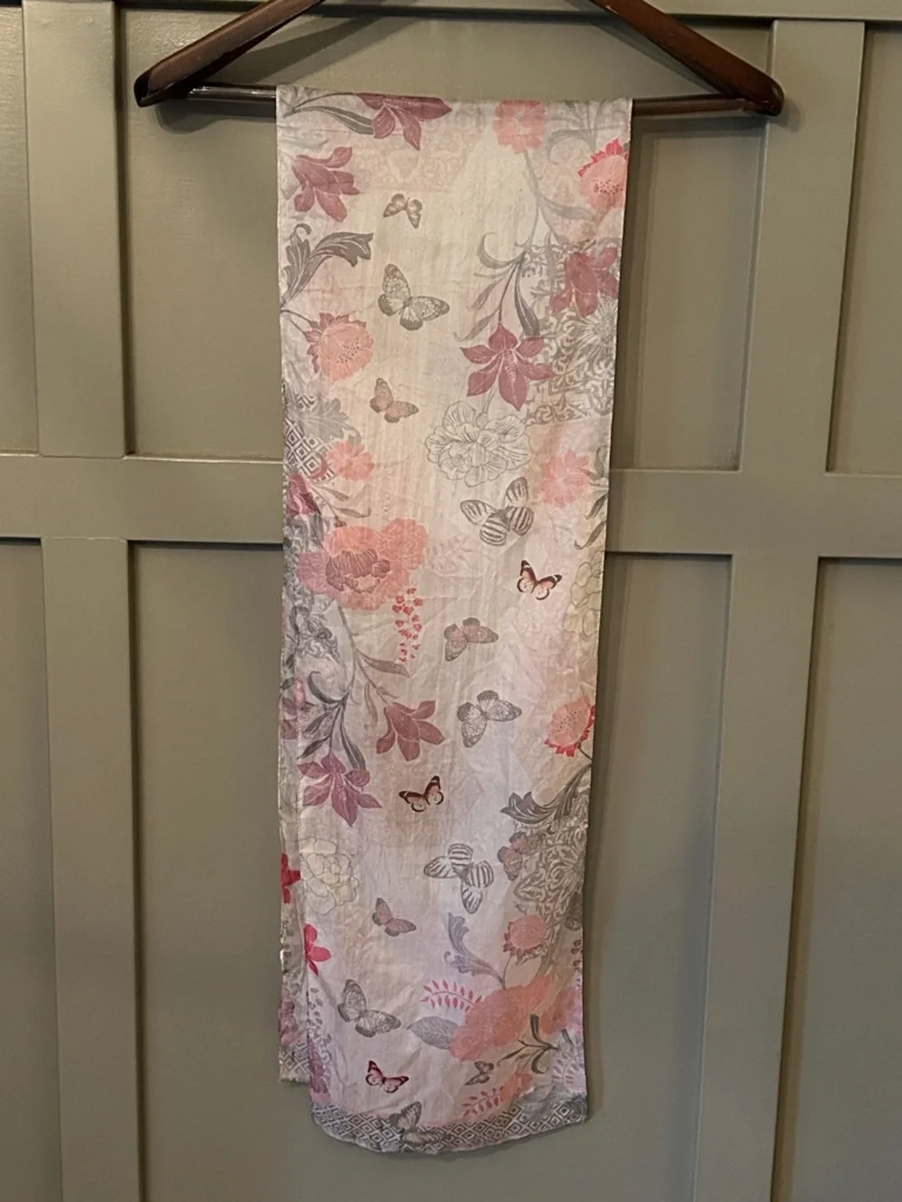 Scarf 100% Silk Butterfly Floral Print Pink Purple 63 x 9.5